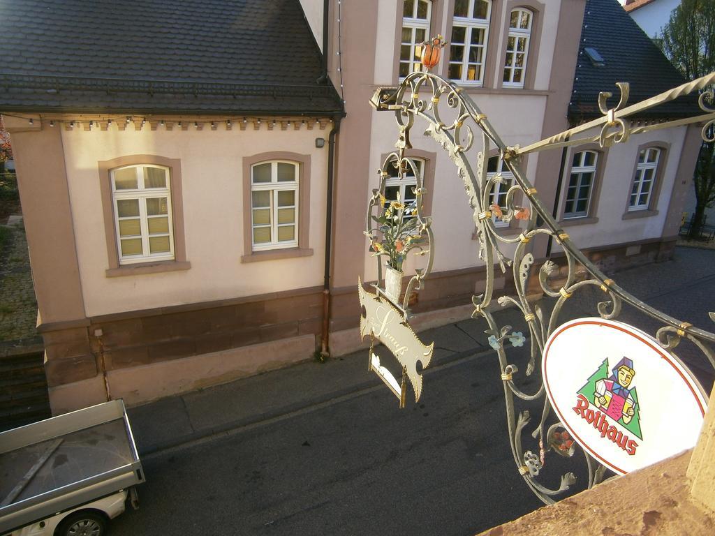 Hotel Strauss Waldbronn Buitenkant foto