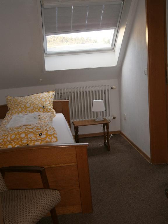 Hotel Strauss Waldbronn Kamer foto
