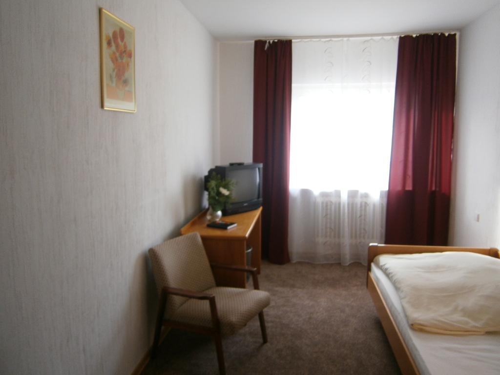 Hotel Strauss Waldbronn Kamer foto